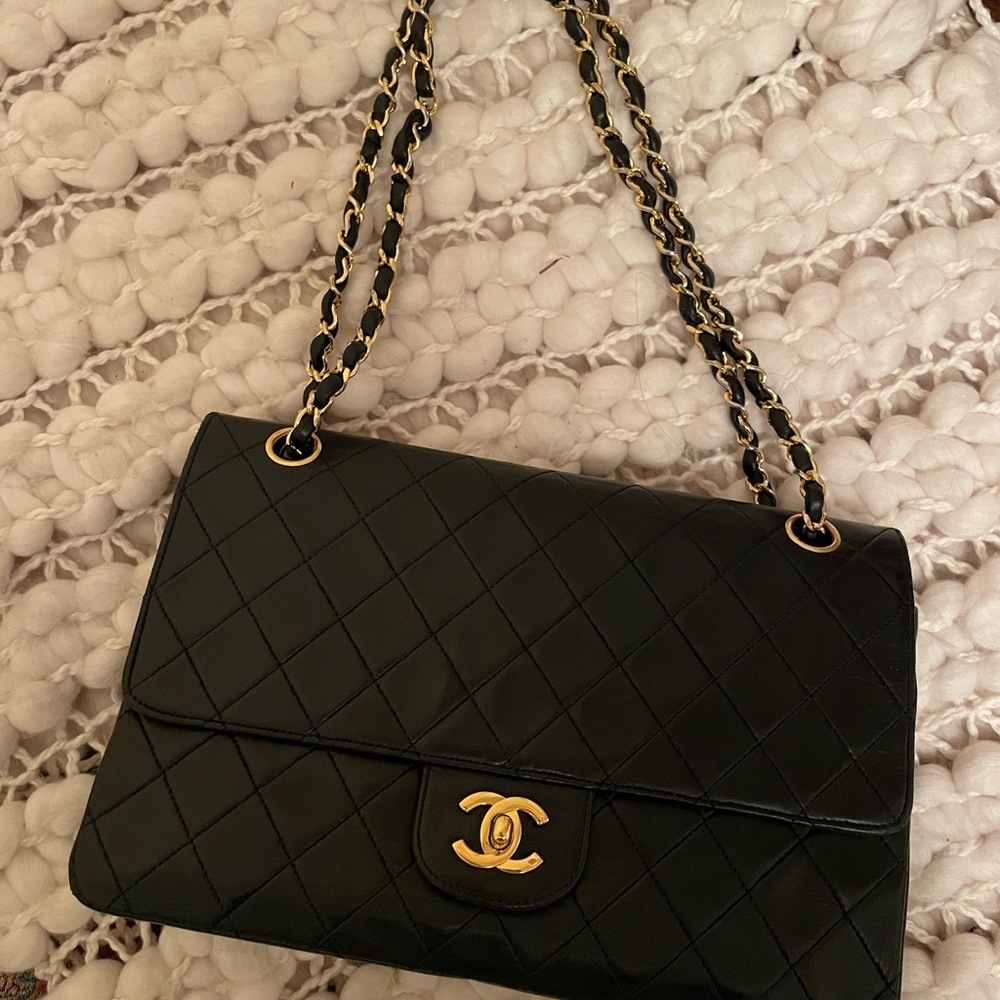 Classic flap medium Chanel bag